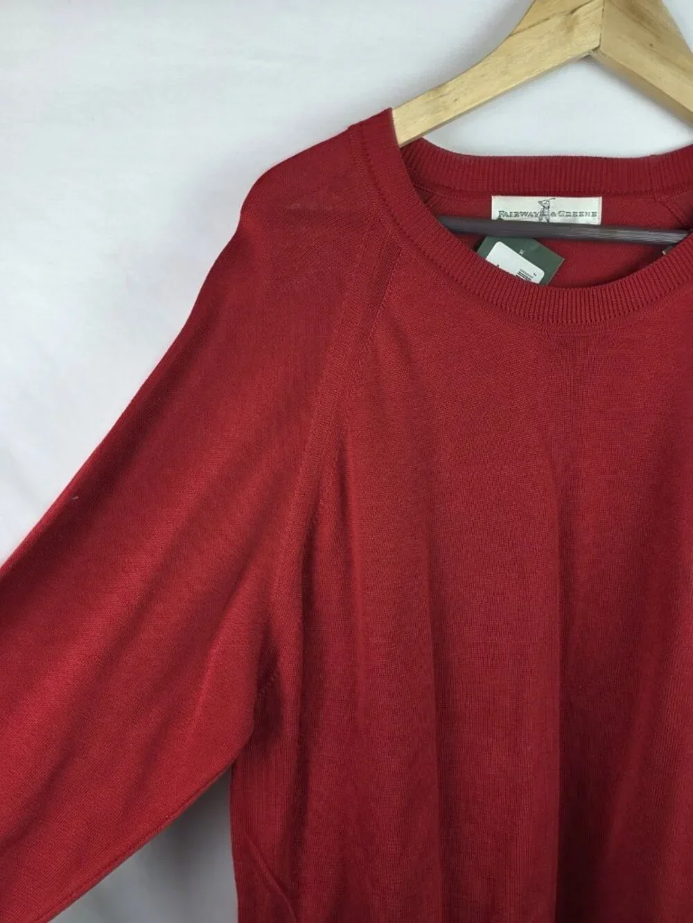 Fairway & Greene Mens Sweater Size Large Red Farmington Country Club 1927 Top